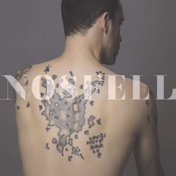 Pomaïe Klokochazia Balek, en présence de Nosfell et de R. Melki